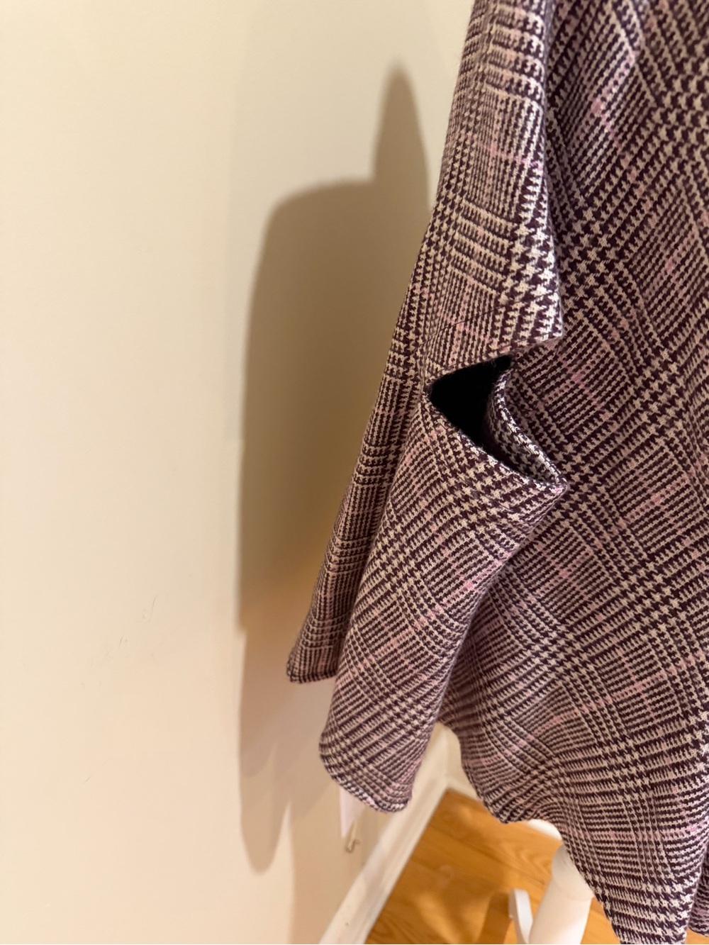 Cape Jacket - Picture 5 of 6
